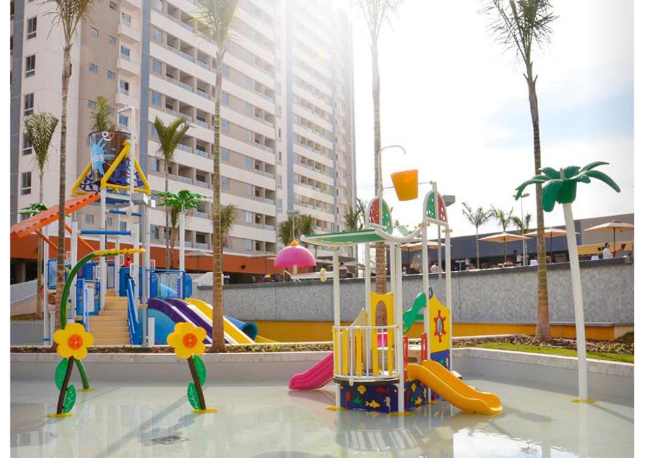 Enjoy Solar Das Aguas Park Resort Olímpia Eksteriør bilde Playground in the complex