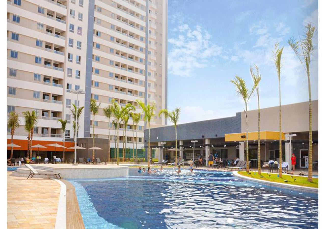 Enjoy Solar Das Aguas Park Resort Olímpia Eksteriør bilde The swimming pool at the 38th floor of the building