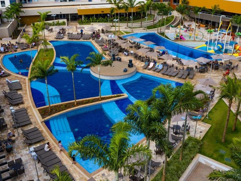 Enjoy Solar Das Aguas Park Resort Olímpia Eksteriør bilde The swimming pool at the resort