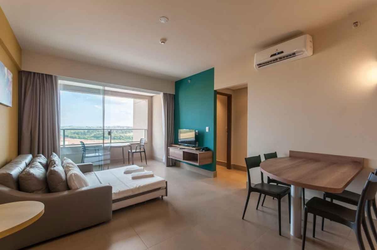 Enjoy Solar Das Aguas Park Resort Olímpia Eksteriør bilde A living room in a condominium
