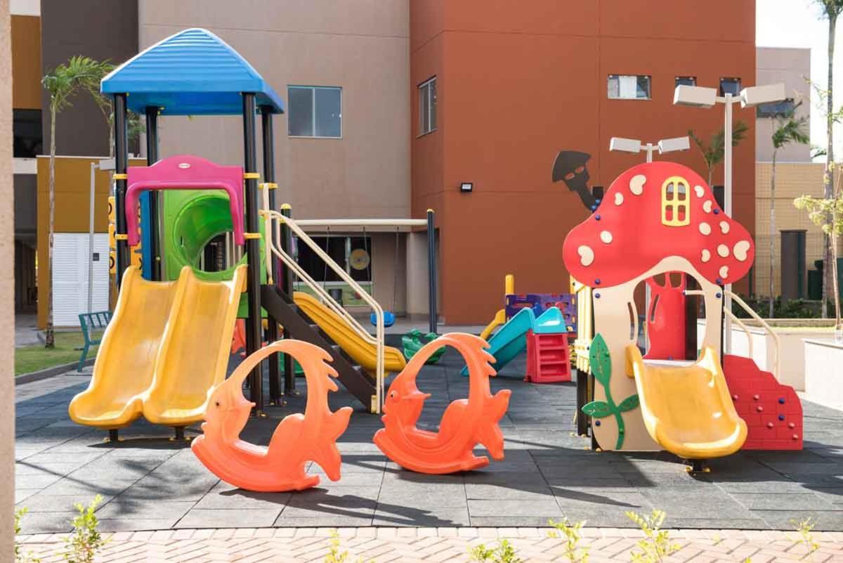 Enjoy Solar Das Aguas Park Resort Olímpia Eksteriør bilde Playground in a residential area