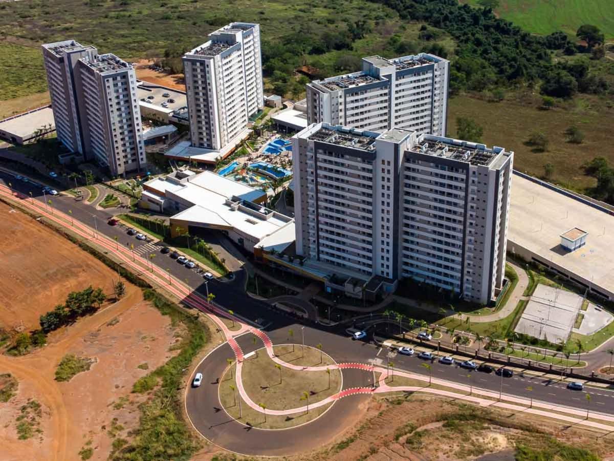 Enjoy Solar Das Aguas Park Resort Olímpia Eksteriør bilde Aerial view of the complex
